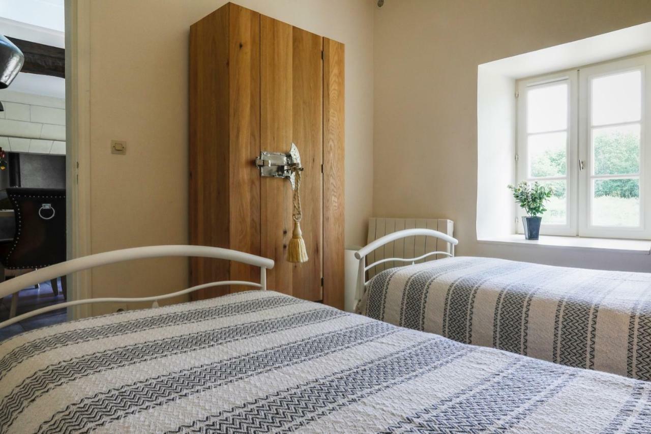 La Caillere Guest House Gizeux Exterior photo